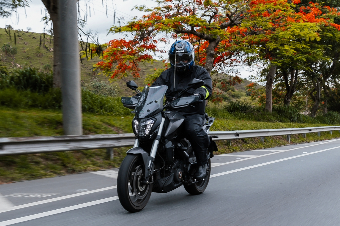 Bajaj divulga calendário de viagens Dominar Rides Weekender