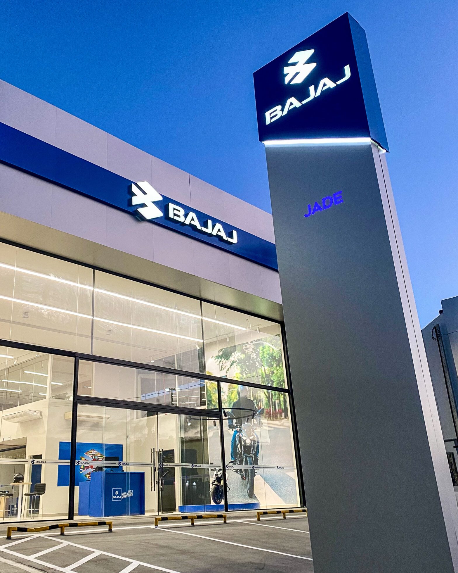 Bajaj inicia 2026 com a inauguração de duas novas concessionárias no Brasil