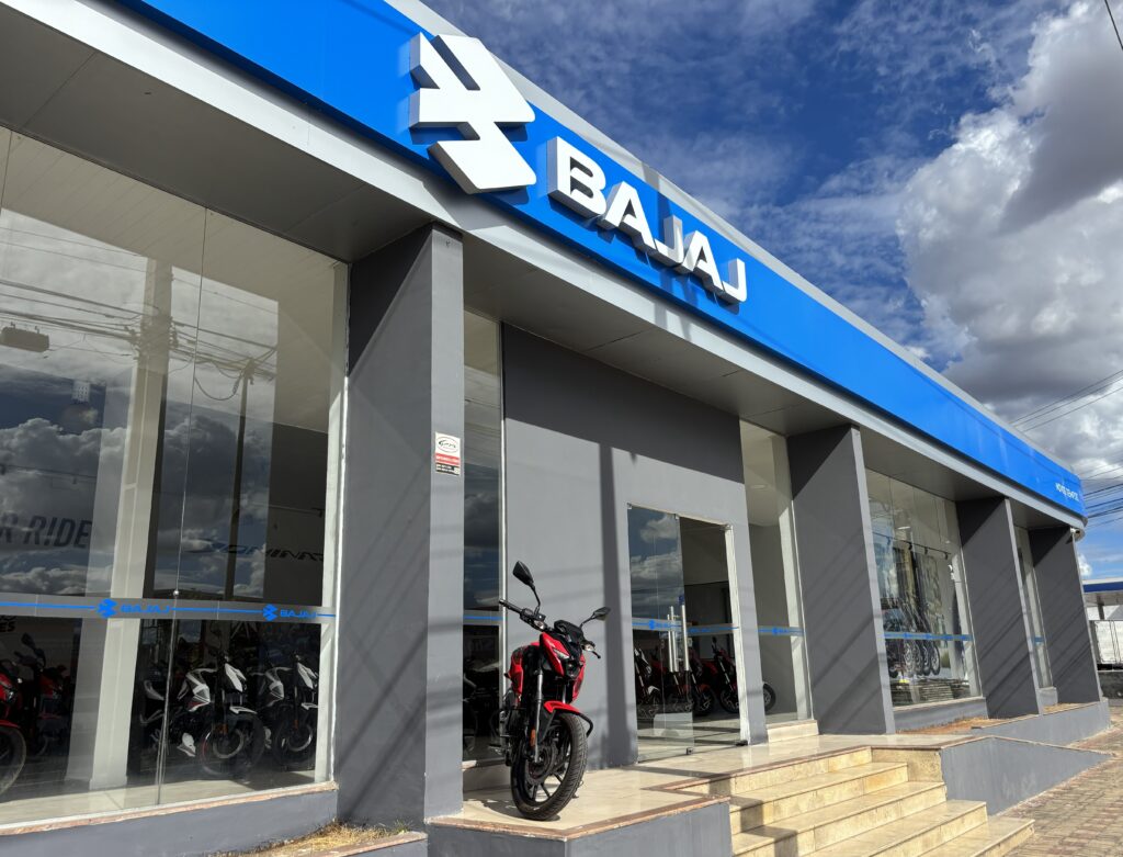 Bajaj inaugura duas novas concessionárias no Nordeste e chega a 76 endereços no Brasil