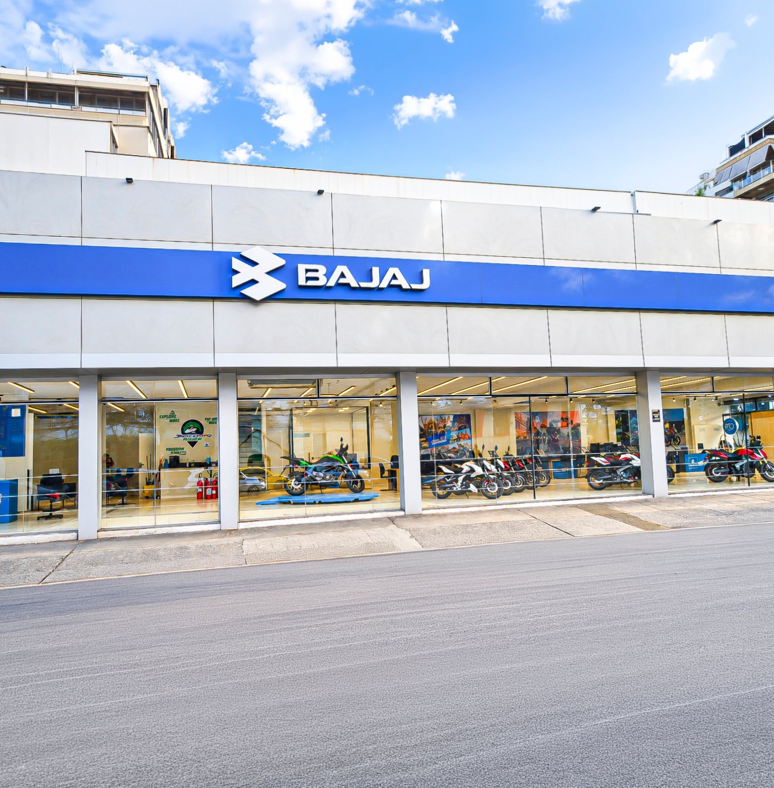 Bajaj inaugura nova concessionária na Vila Isabel e amplia presença no Rio de Janeiro